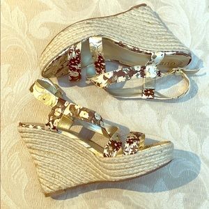 Guess sandal wedges